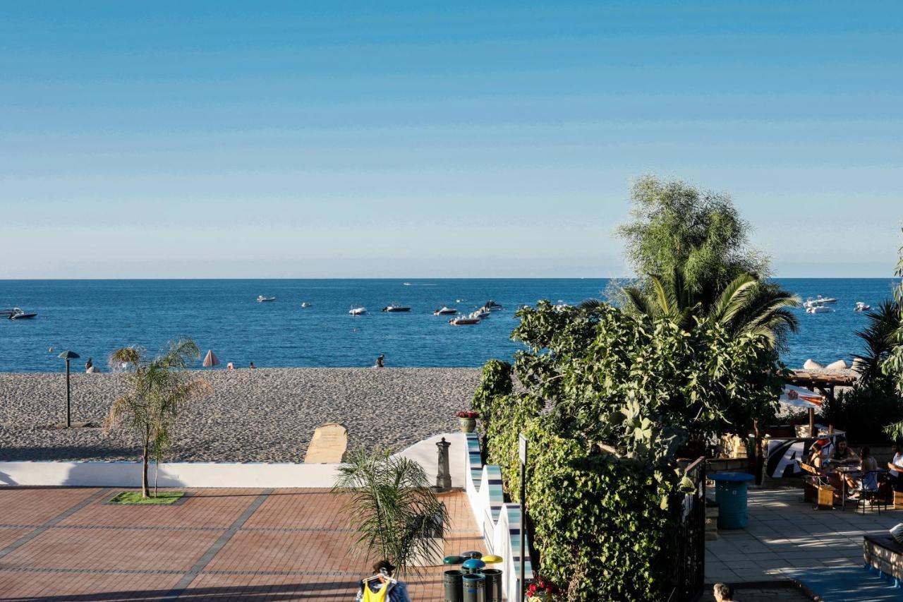 Апартаменти Vista Eolie Патті Екстер'єр фото